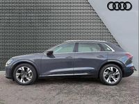 Usado Audi Q8 e-tron Sport 250 kW (340 CV) 2023 Gris SUV