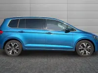 Used VW Touran SEL 150 HP (110 kW) 2023 Blue MPV