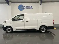 Used Vauxhall Vivaro S 100 HP (73 kW) 2023 White MPV