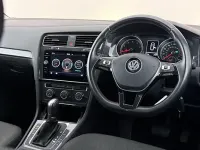 Used VW Golf VII SE 125 HP (91 kW) 2017 Silver Hatchback