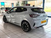 Used Renault Clio V Techno 143 HP (105 kW) 2025 Grey Hatchback