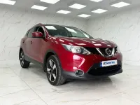 Used Nissan Qashqai N-Connecta 115 HP (84 kW) 2016 Red SUV