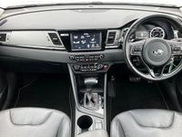 Used Kia Niro 141 HP (103 kW) 2018 White SUV