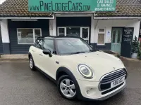 Usado Mini Cooper Classic 136 CV (100 kW) 2019 Blanco Utilitario