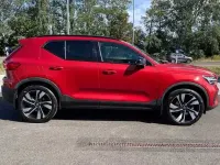 Used Volvo XC40 Ultimate 194 HP (142 kW) 2024 Red SUV
