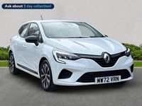 Used Renault Clio V Evolution 90 HP (66 kW) 2022 White  Hatchback