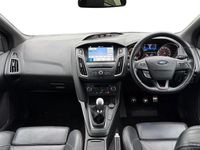 Used Ford Focus ST 185 HP (136 kW) 2016 Black Hatchback