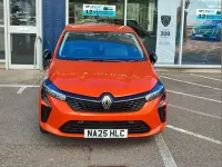 Used Renault Clio Evolution 140 HP (102 kW) 2025 Orange Hatchback