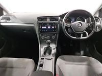 Usado VW Golf VII SE 150 HP (110 kW) 2018 Cinzento Carrinha