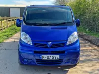 Usado Vauxhall Vivaro 90 HP (66 kW) 2007 Azul Monovolume