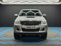 Used Toyota HiLux 144 HP (105 kW) 2015 Silver Pickup