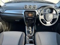 Second-hand Suzuki Vitara SZ-T 2023 Negru SUV