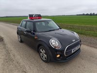 Used Mini Cooper D Hatch 114 HP (83 kW) 2015 Black Hatchback