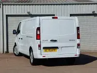New Renault Trafic 2025 Solid  glacier white MPV