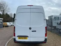 Begagnad Mercedes Sprinter Progressive 2023 Vit Van