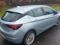 Used Vauxhall Astra Elite 150 HP (110 kW) 2017 Silver Hatchback