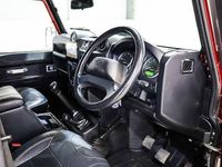Used Land Rover Defender 124 HP (91 kW) 2015 Estate