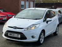 Used Ford Fiesta Zetec 82 HP (60 kW) 2012 White Hatchback