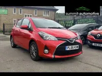 Used Toyota Yaris 99 HP (72 kW) 2016 Red Hatchback