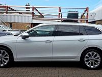 New Skoda Superb SE L 147 HP (108 kW) 2025 Pure white Estate