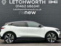 Begagnad Renault Megane E-Tech Iconic 160 kW (218 HK) 2025 Halvkombi