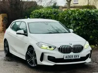 Usado BMW 118 M Sport 150 HP (110 kW) 2019 Branco Citadino
