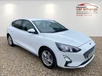 Begagnad Ford Focus Zetec 120 HK (88 kW) 2021 Vit Halvkombi