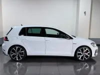 Begagnad VW Golf VII GTI 245 HK (180 kW) 2019 Vit Halvkombi