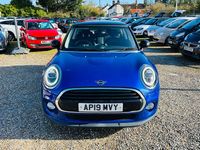 Used Mini Cooper Classic 136 HP (100 kW) 2019 Blue Hatchback