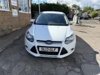 Used Ford Focus Zetec 115 HP (84 kW) 2013 White Hatchback