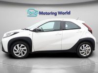 Used Toyota Aygo X PURE 72 HP (52 kW) 2023 White SUV