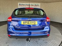 Używany Ford Focus Titanium 120 KM (88 kW) 2015 Niebieski Hatchback