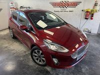 Usado Ford Fiesta Titanium 125 HP (91 kW) 2017 Vermelho Citadino