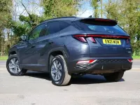 Usado Hyundai Tucson SE 230 CV (169 kW) 2021 Gris SUV