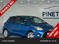 Used Toyota Yaris 101 HP (74 kW) 2014 Blue Hatchback
