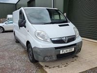 Second-hand Vauxhall Vivaro 115 CP (84 kW) 2014 Alb Monovolum