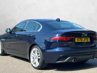 Used Jaguar XE 249 HP (183 kW) 2019 Blue Sedan