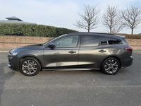 Usado Ford Focus ST-Line 2022 Gris Familiar
