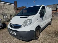 Used Vauxhall Vivaro 115 HP (84 kW) 2011 White MPV