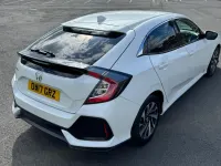 Używany Honda Civic SE 129 KM (94 kW) 2017 Biały Hatchback