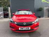 Used Vauxhall Astra SRi 150 HP (110 kW) 2017 Red Estate
