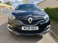 Used Renault Captur Iconic 90 HP (66 kW) 2018 Black/cream SUV