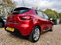 Used Renault Clio Dynamique 90 HP (66 kW) 2015 Red Hatchback