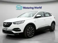 Usado Vauxhall Grandland X Elite 128 HP (94 kW) 2022 Branco SUV