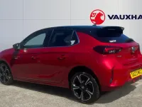 Begagnad Vauxhall Corsa Ultimate 131 HK (96 kW) 2023 Röd Halvkombi