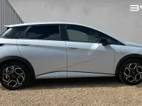 Used BYD Dolphin Design 150 kW (204 HP) 2026 Metallic  skiing white Hatchback
