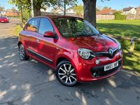 Used Renault Twingo Dynamique 70 HP (51 kW) 2015 Red Hatchback