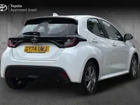 Used Toyota Yaris Hybrid 116 HP (85 kW) 2024 White Hatchback