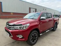 Used Toyota HiLux 150 HP (110 kW) 2017 Red Pickup