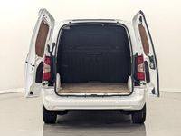 Used Vauxhall Combo Sportive 101 HP (74 kW) 2020 White MPV